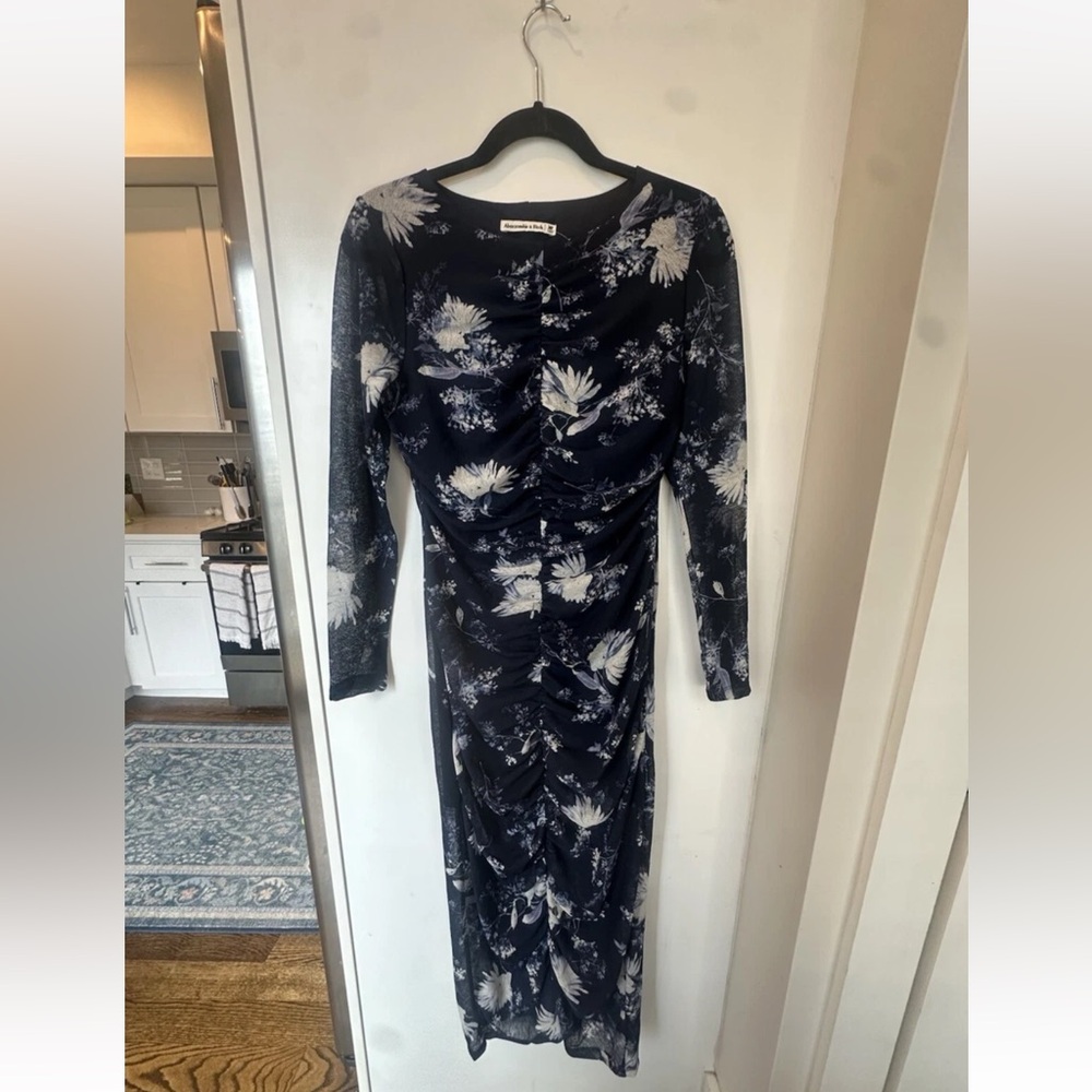 NWT Abercrombie & Fitch Floral Bodycon Midi Dress Sz MP